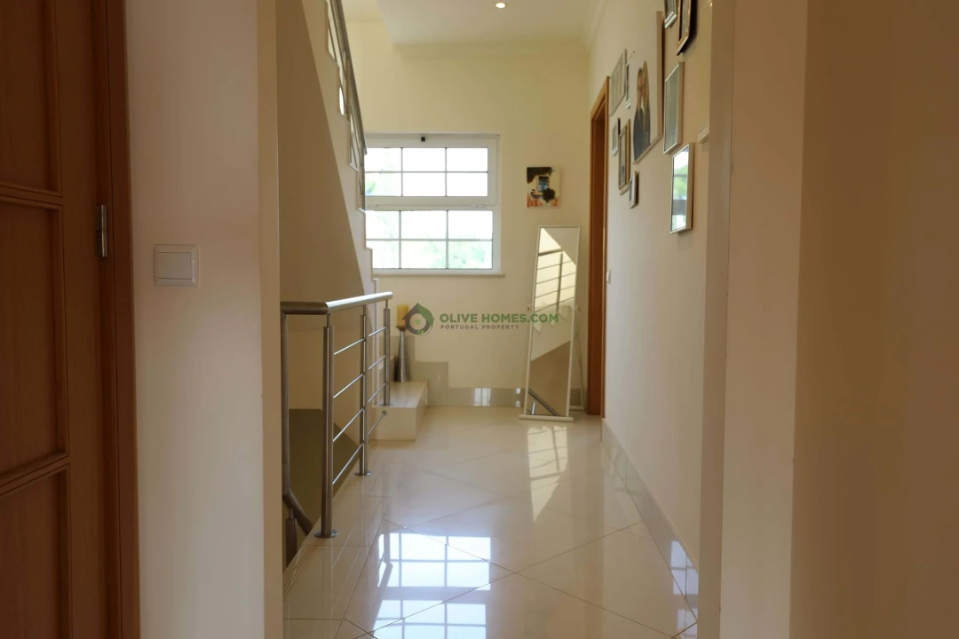 Moradia T4 para Venda em Quarteira Foto 27