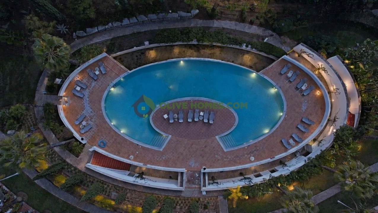 Moradia T4 para Venda em Quarteira Foto 62