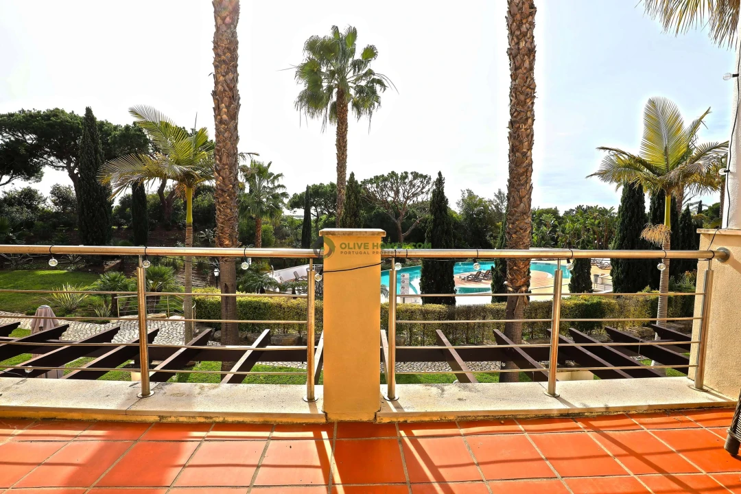 Moradia T4 para Venda em Quarteira Foto 41