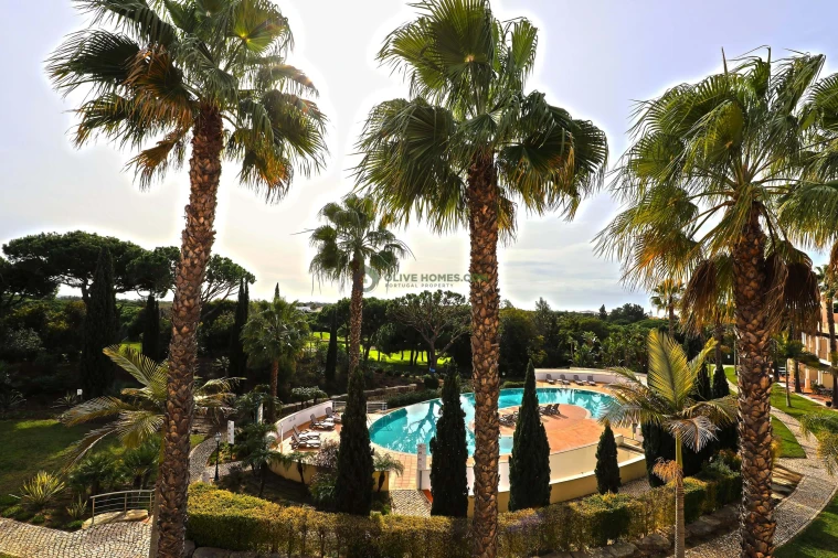 Moradia T4 para Venda em Quarteira Foto 49