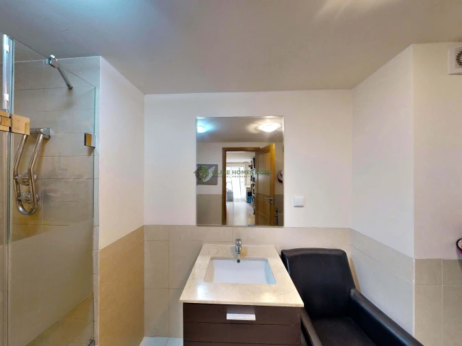 Moradia T4 para Venda em Quarteira Foto 52