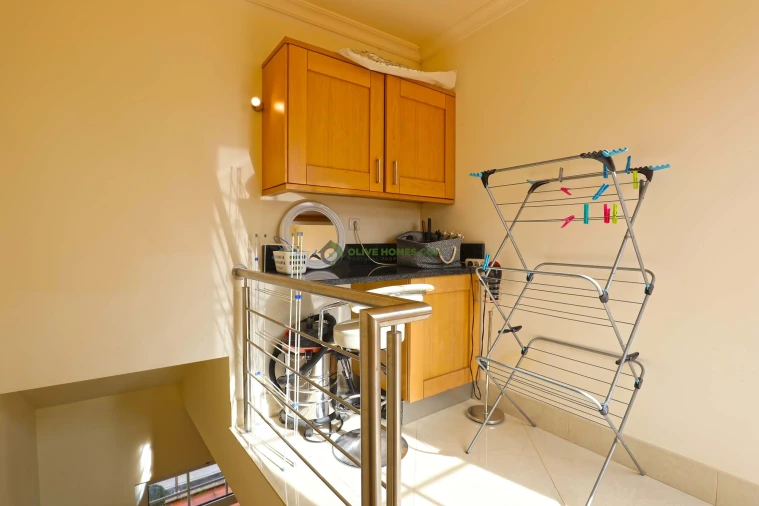 Moradia T4 para Venda em Quarteira Foto 43