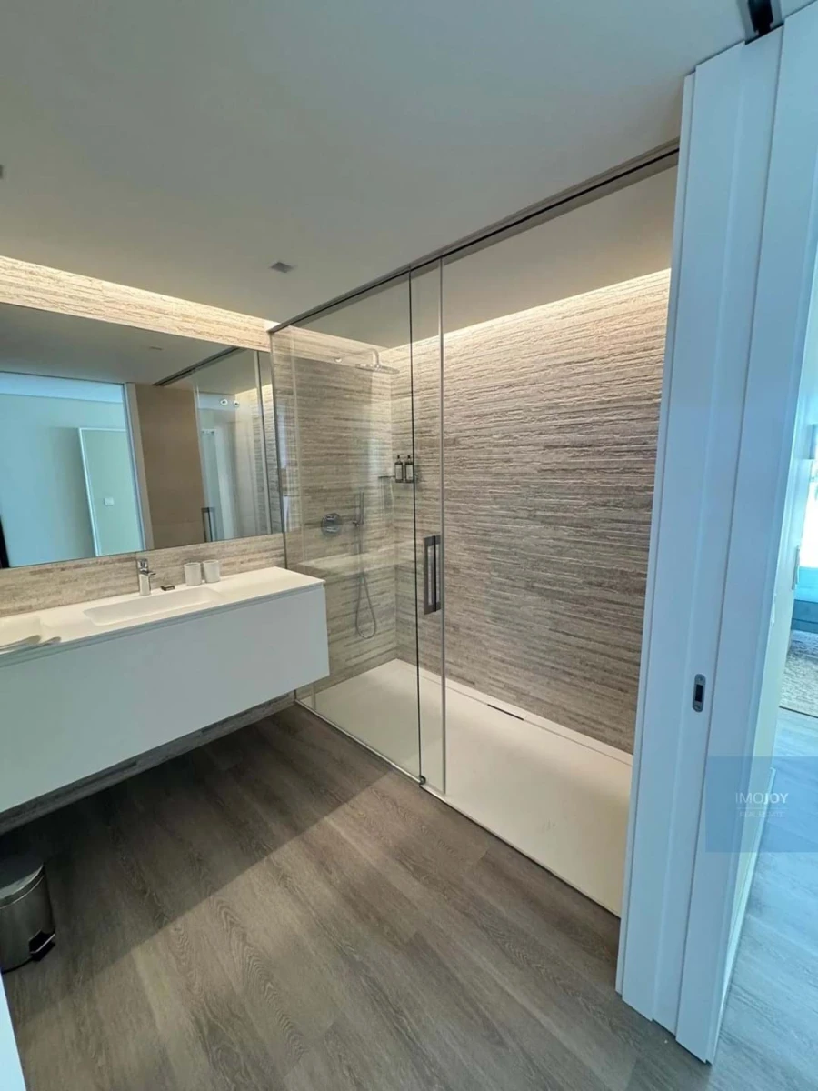 Apartamento T2 para Venda em Quarteira Foto 8