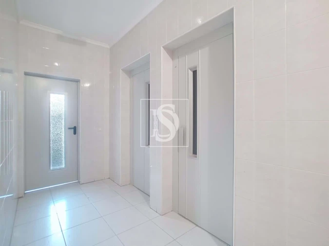 Apartamento T2 para Venda em Aguas Santas Foto 30