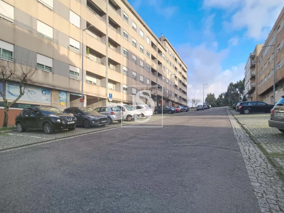 Apartamento T2 para Venda em Aguas Santas Foto 35