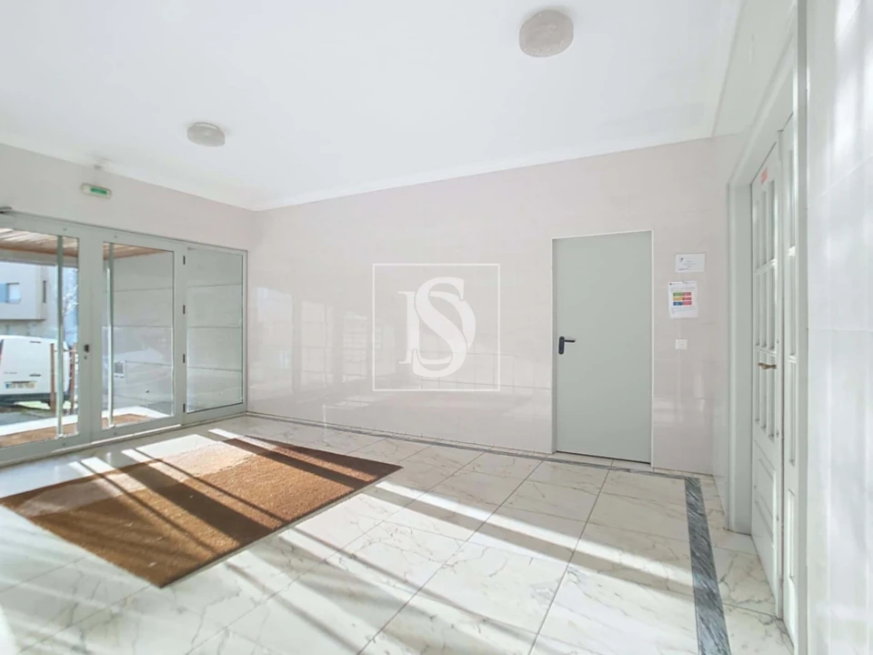 Apartamento T2 para Venda em Aguas Santas Foto 33