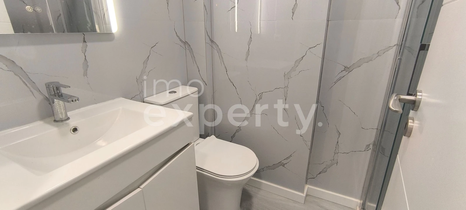 Apartamento T2 para Venda em Benfica Foto 13