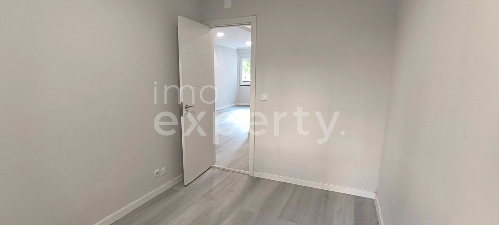 Apartamento T2 para Venda em Benfica Foto 17