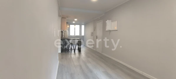 Apartamento T2 para Venda em Benfica