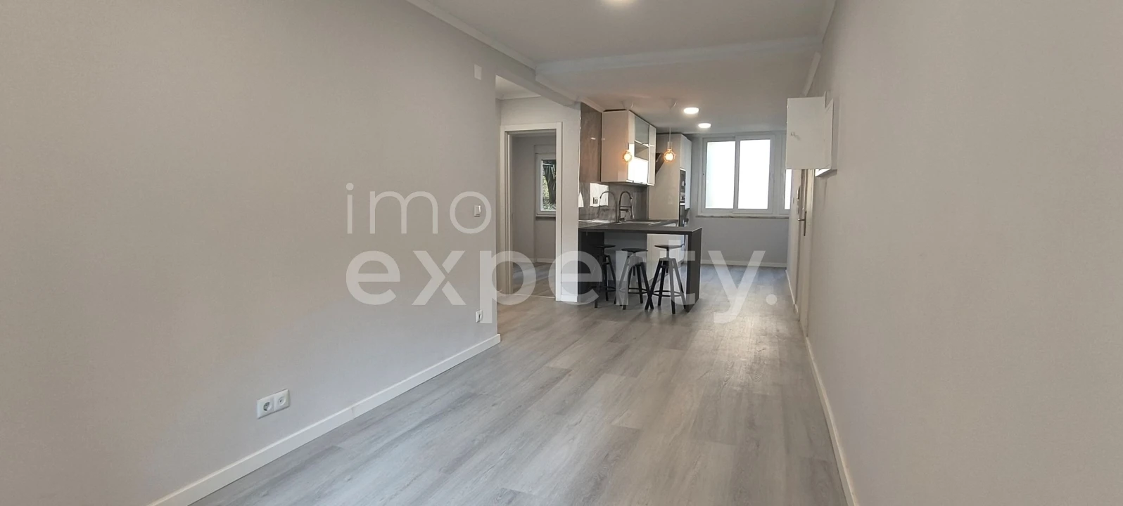 Apartamento T2 para Venda em Benfica Foto 11