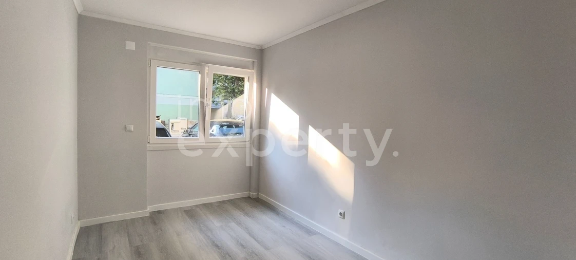 Apartamento T2 para Venda em Benfica Foto 15