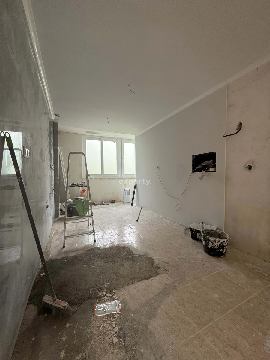 Apartamento T2 para Venda em Benfica Foto 4