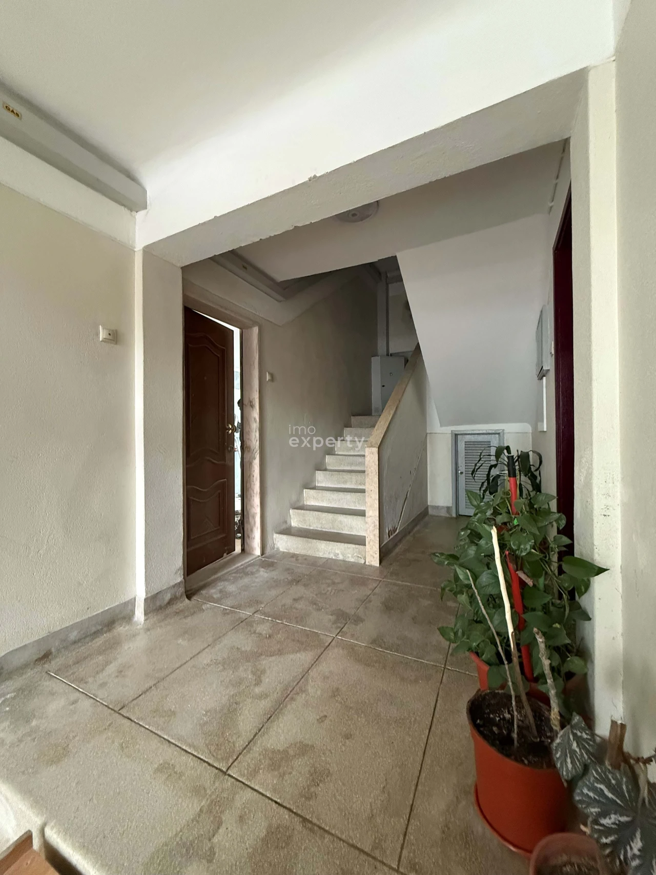 Apartamento T2 para Venda em Benfica Foto 2