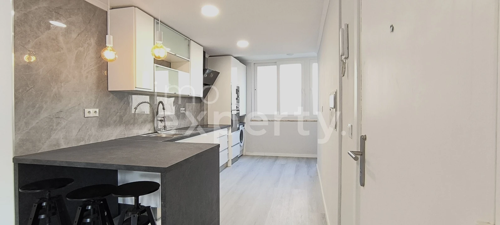 Apartamento T2 para Venda em Benfica Foto 9