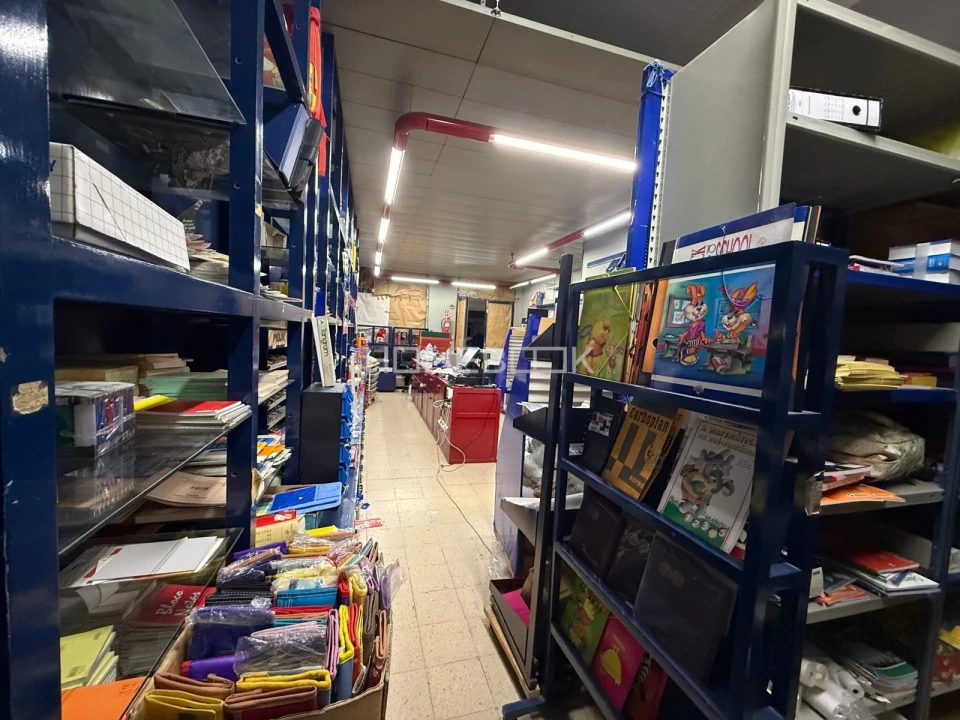 Negócio para Arrendamento em Póvoa de Santo Adrião e Olival Basto Foto 3