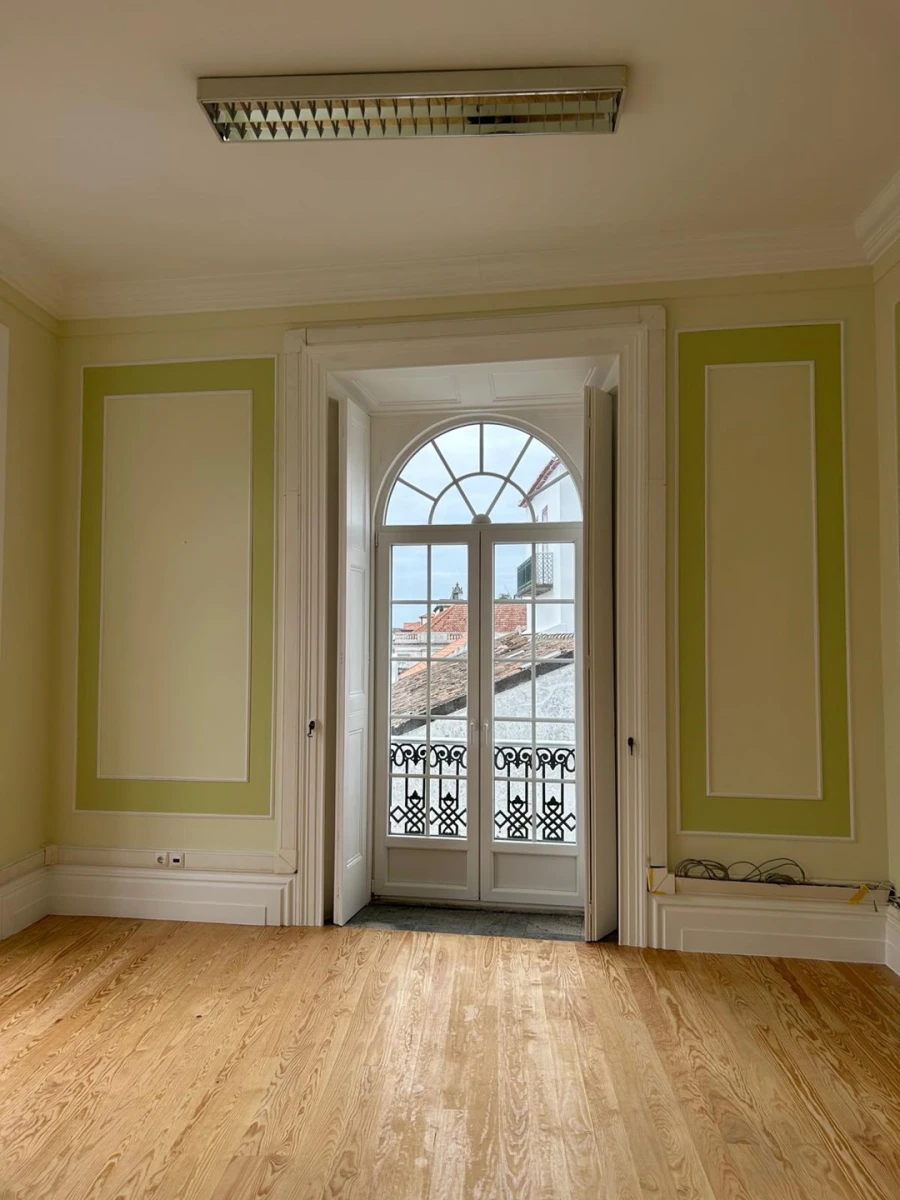 Escritório para Arrendamento em Ponta Delgada (São Sebastião) Foto 2