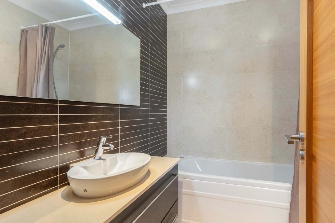 Apartamento T2 para Arrendamento em Oeiras e São Julião da Barra, Paço de Arcos e Caxias Foto 10