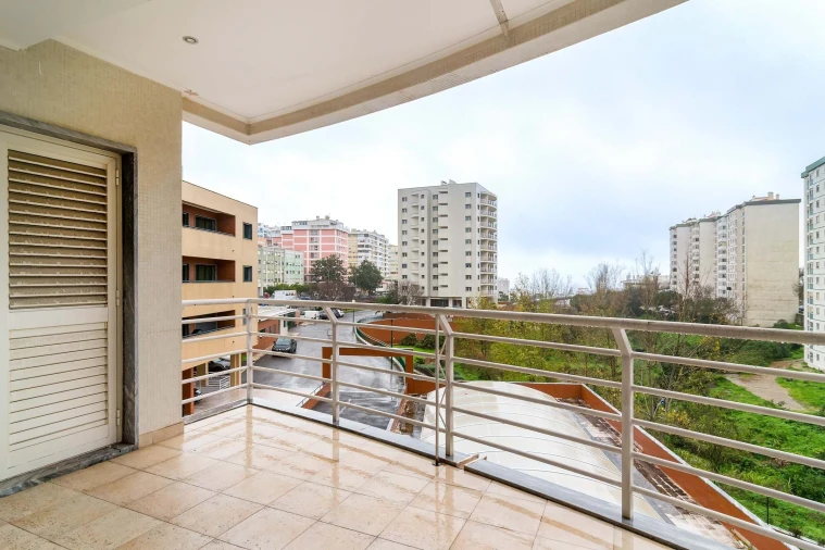 Apartamento T2 para Arrendamento em Oeiras e São Julião da Barra, Paço de Arcos e Caxias Foto 13