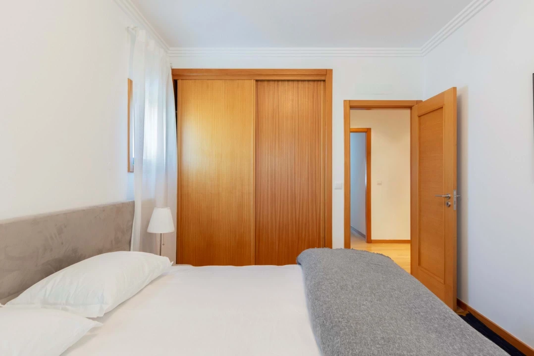 Apartamento T2 para Arrendamento em Oeiras e São Julião da Barra, Paço de Arcos e Caxias Foto 5