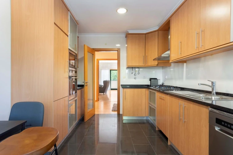 Apartamento T3 para Venda em Oeiras e São Julião da Barra, Paço de Arcos e Caxias Foto 2