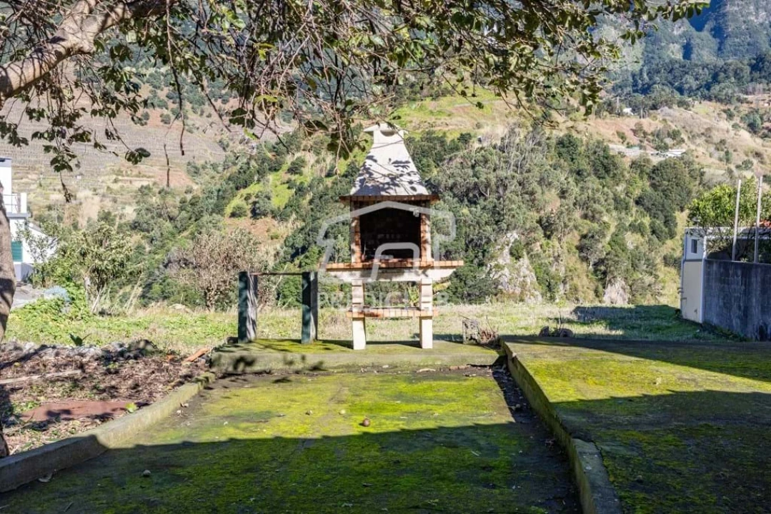 Moradia T4 para Venda em São Vicente Foto 6