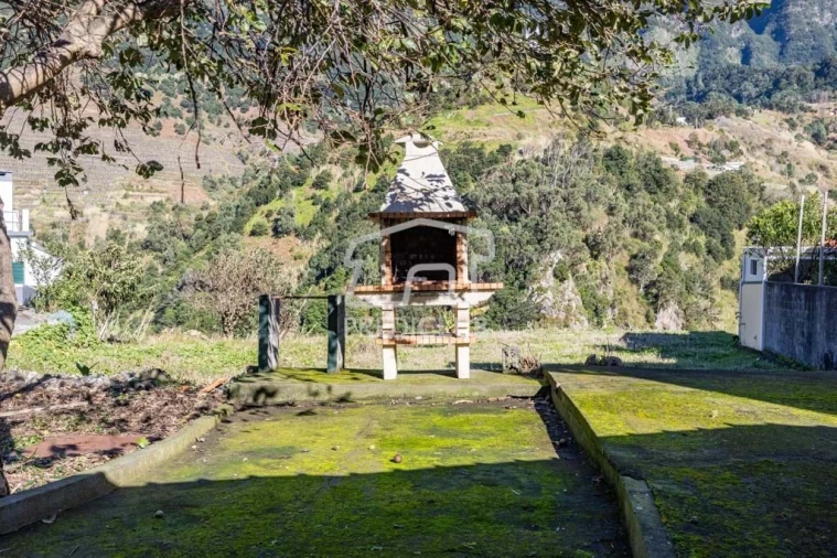 Moradia T4 para Venda em São Vicente Foto 6