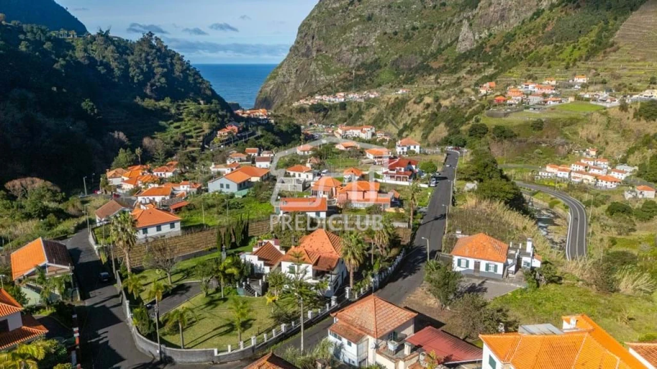 Moradia T4 para Venda em São Vicente Foto 27