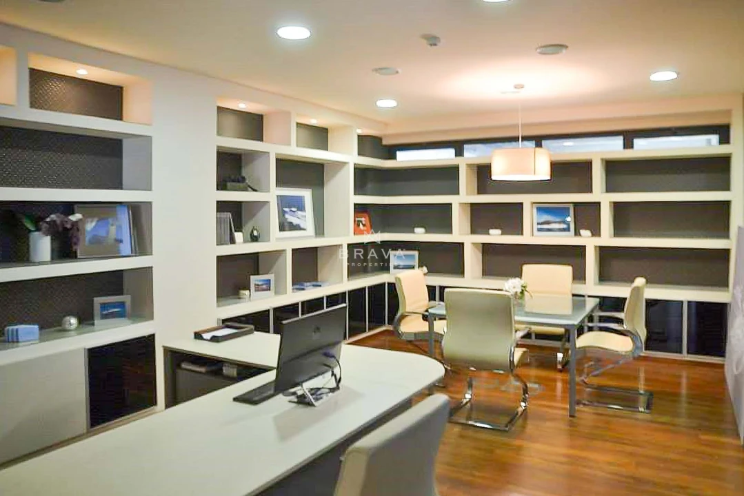 Negócio para Venda em Quarteira Foto 3