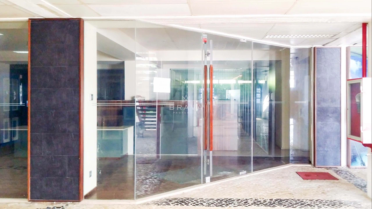 Negócio para Venda em Quarteira Foto 10