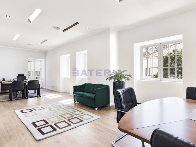 Escritório para Arrendamento em Alvalade Foto 4