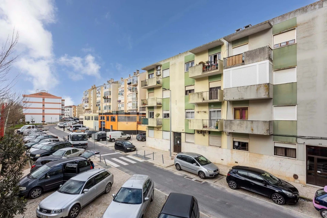 Apartamento T2 para Venda em Algueirão-Mem Martins Foto 17