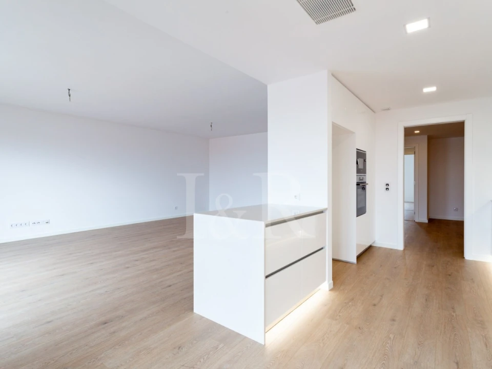 Apartamento T3 para Venda em Carnaxide e Queijas Foto 3