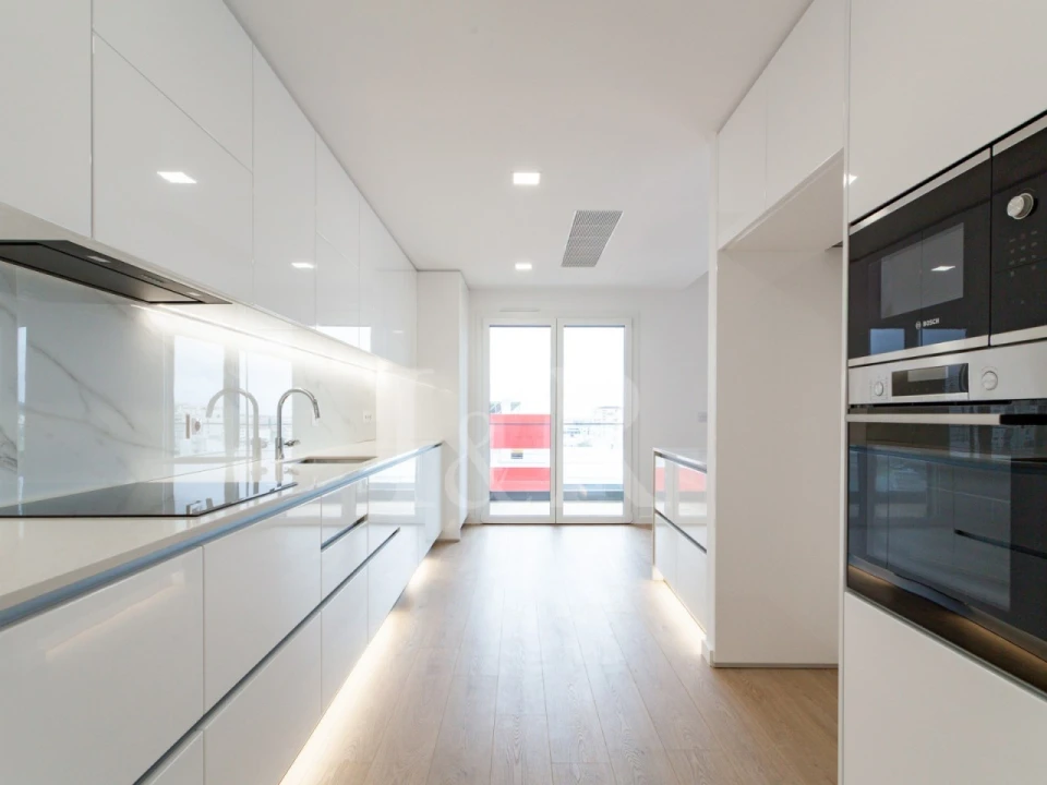 Apartamento T3 para Venda em Carnaxide e Queijas Foto 7