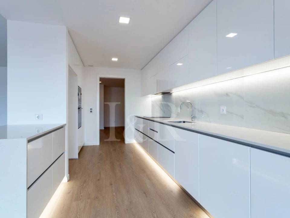 Apartamento T3 para Venda em Carnaxide e Queijas Foto 9