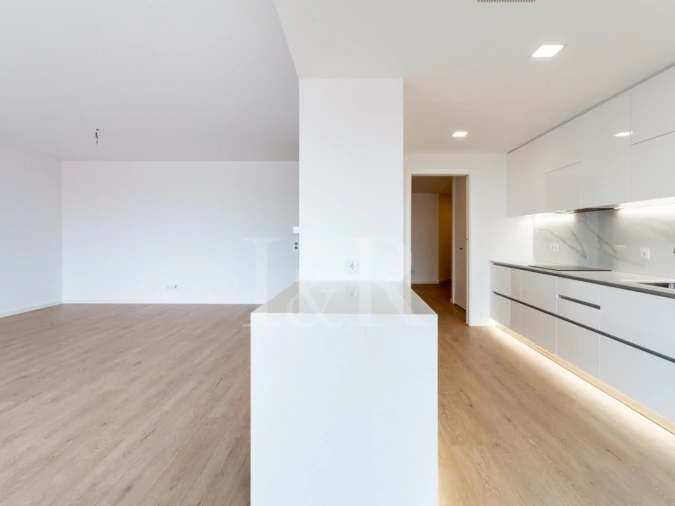 Apartamento T3 para Venda em Carnaxide e Queijas Foto 10