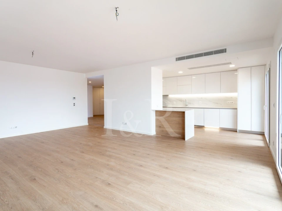 Apartamento T3 para Venda em Carnaxide e Queijas Foto 2