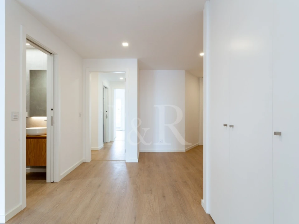 Apartamento T3 para Venda em Carnaxide e Queijas Foto 36