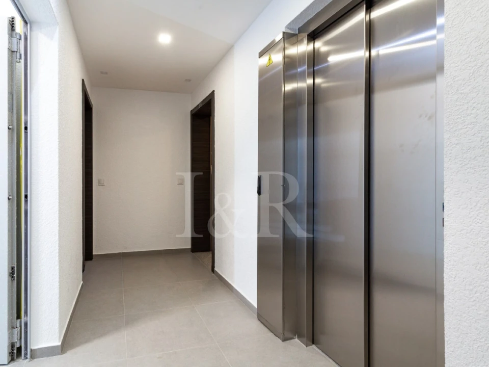 Apartamento T3 para Venda em Carnaxide e Queijas Foto 38