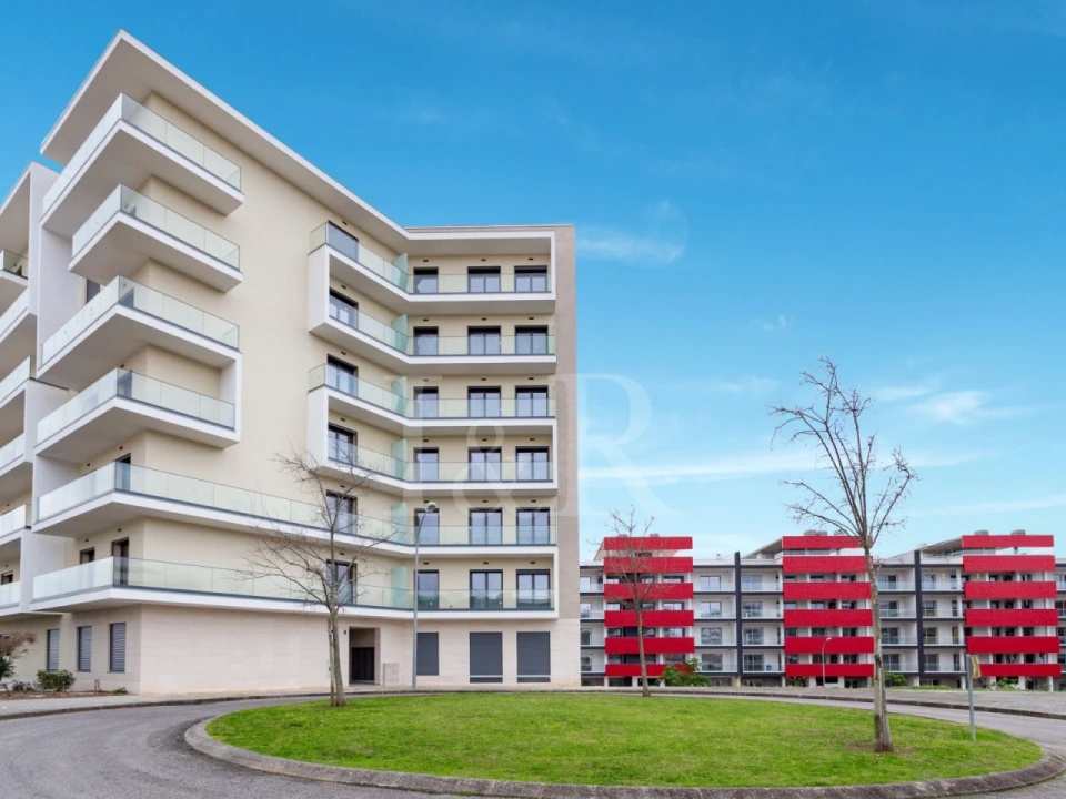 Apartamento T3 para Venda em Carnaxide e Queijas Foto 41