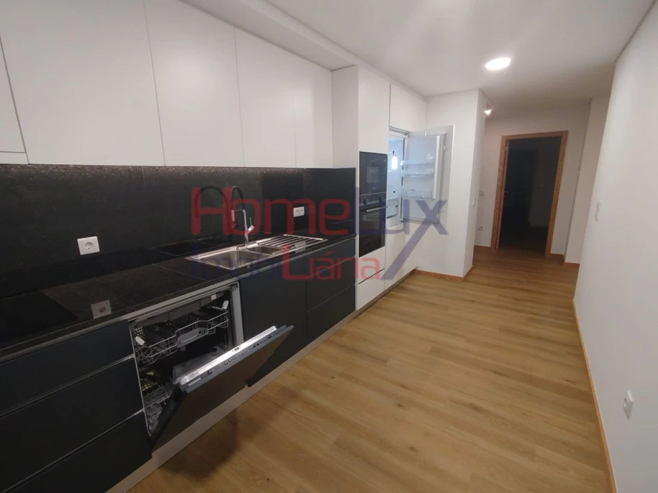 Apartamento T3 para Venda em Rio Tinto Foto 2