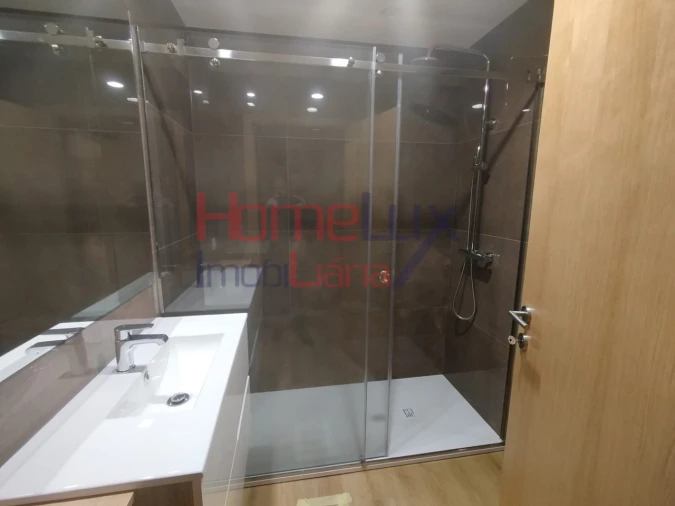 Apartamento T3 para Venda em Rio Tinto Foto 12