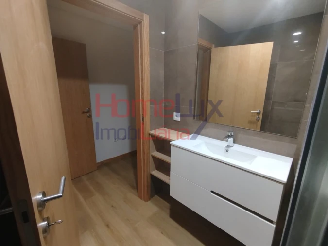 Apartamento T3 para Venda em Rio Tinto Foto 17