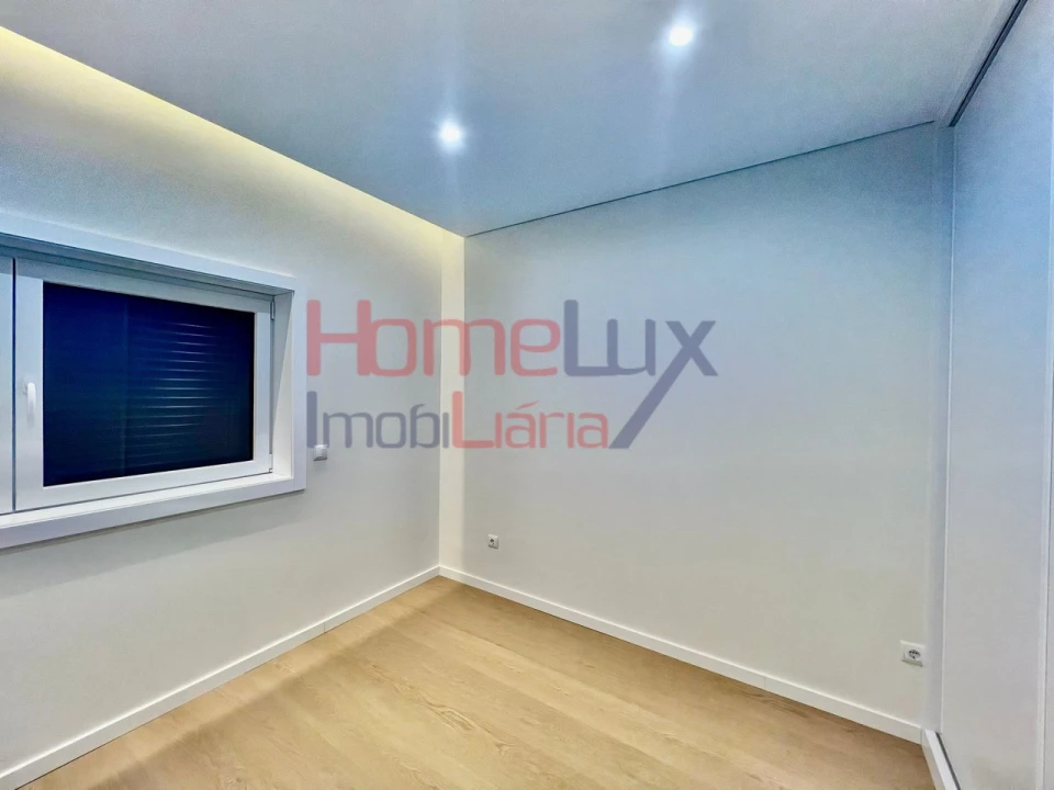 Moradia T3 para Venda em Aguas Santas Foto 8