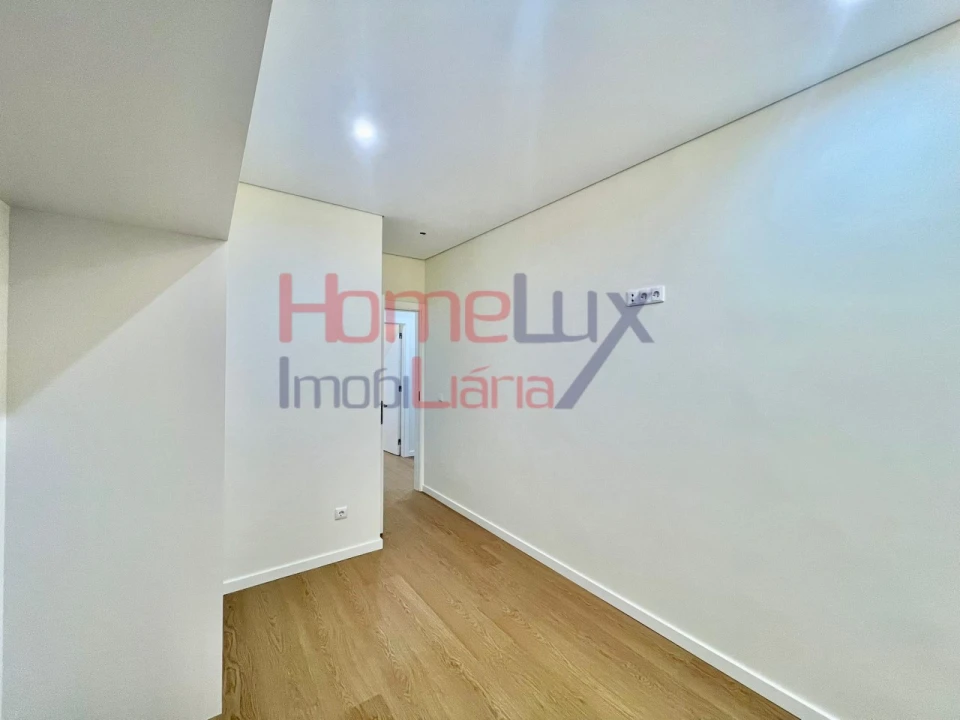 Moradia T3 para Venda em Aguas Santas Foto 14