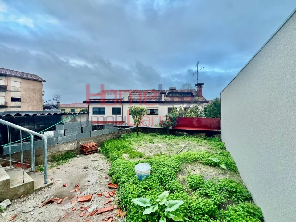 Moradia T3 para Venda em Aguas Santas Foto 19