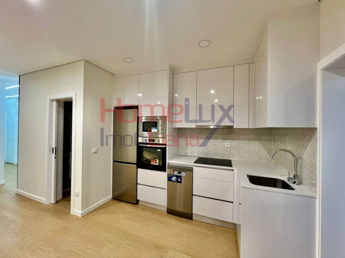 Moradia T3 para Venda em Aguas Santas Foto 2