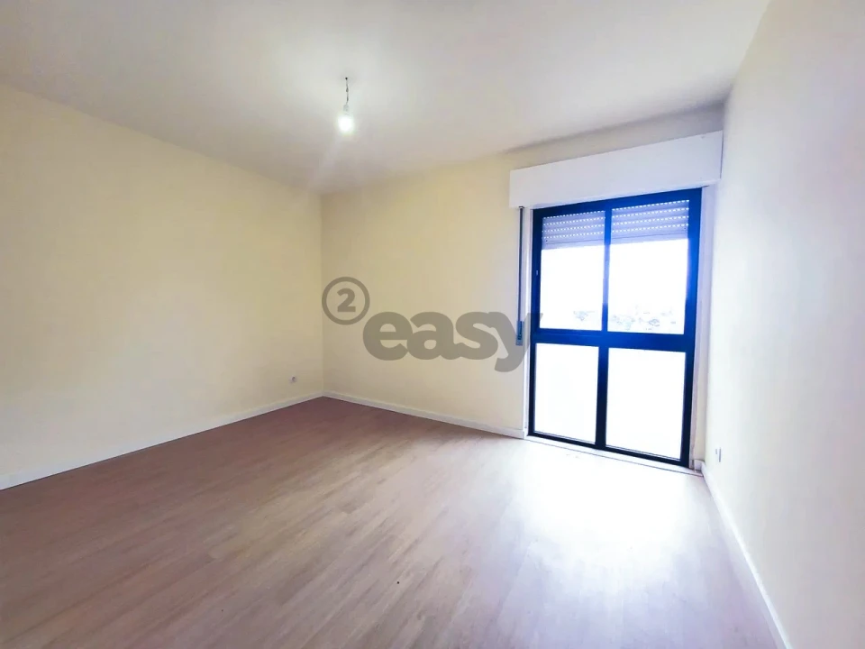 Apartamento T2 para Venda em Algueirão-Mem Martins Foto 11