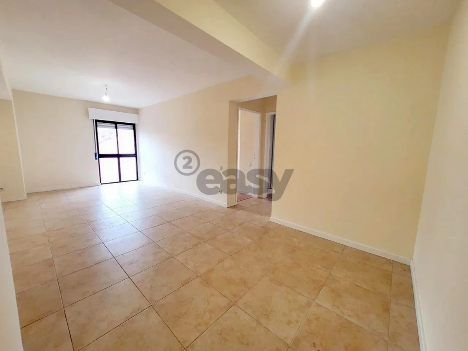 Apartamento T2 para Venda em Algueirão-Mem Martins Foto 9