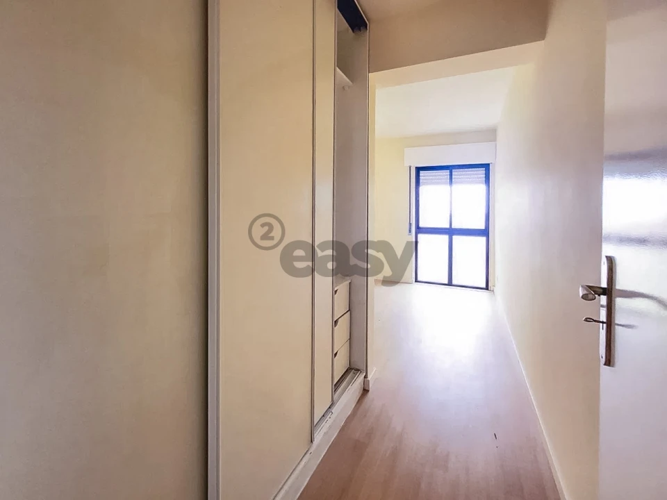 Apartamento T2 para Venda em Algueirão-Mem Martins Foto 7