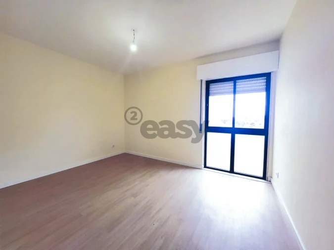 Apartamento T2 para Venda em Algueirão-Mem Martins Foto 11